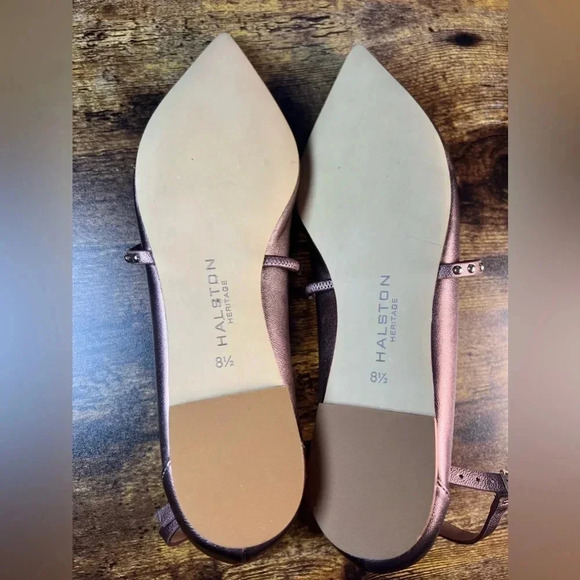 Halston Heritage | Arwen Mink Metallic Leather Studded Flats. Size: 8.5M - Picture 9 of 15